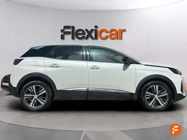 Usado Peugeot 3008 GT 130 CV (95 kW) 2024 Blanco SUV