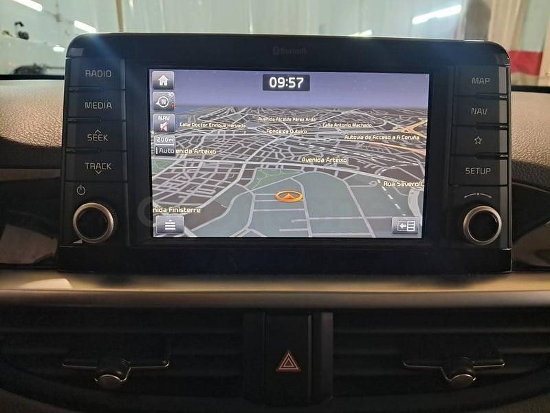 Usado Kia Picanto X-Line 100 CV (73 kW) 2020 Blanco Utilitario