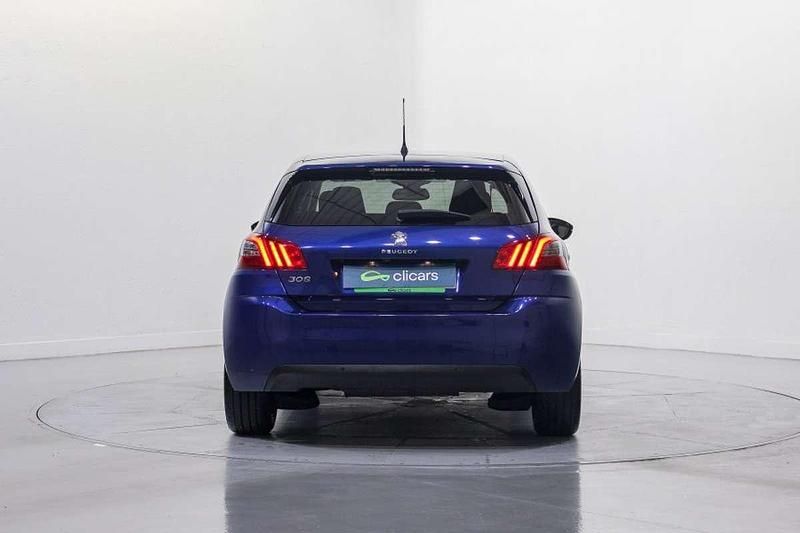 Usado Peugeot 308 Allure 131 CV (96 kW) 2018 Azul Utilitario