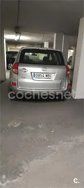 Usado Toyota RAV4 Executive 136 CV (100 kW) 2008 Gris / plata SUV