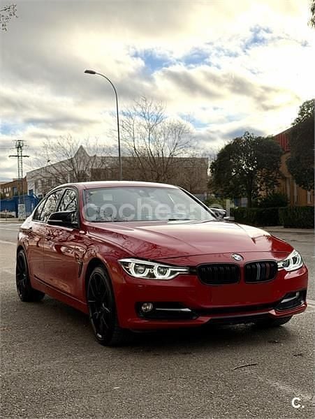 Usado BMW 320 Luxury Line 184 CV (135 kW) 2012 Rojo Berlina