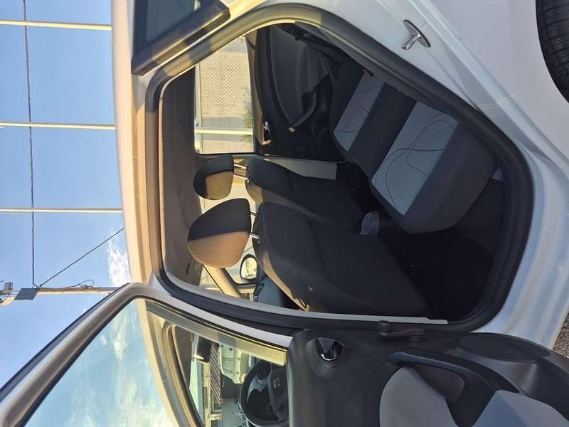 Usado Seat Ibiza 71 HP (52 kW) 2014 Branco Sedan