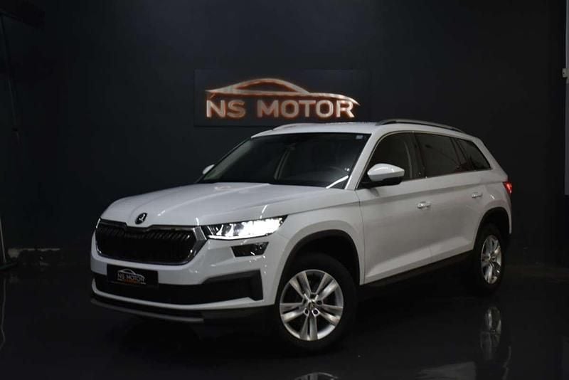 Usado Skoda Kodiaq Ambition 150 CV (110 kW) 2022 Blanco SUV