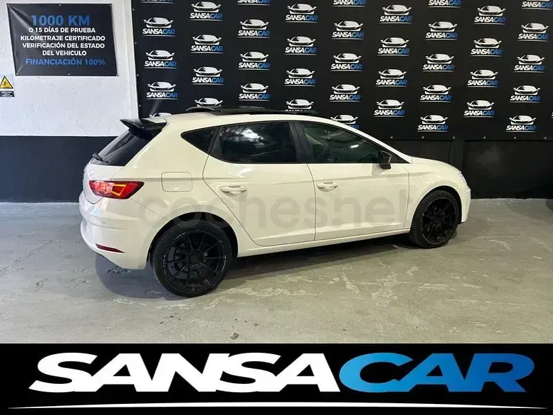Usado Seat Leon Style 115 CV (84 kW) 2018 Blanco Berlina