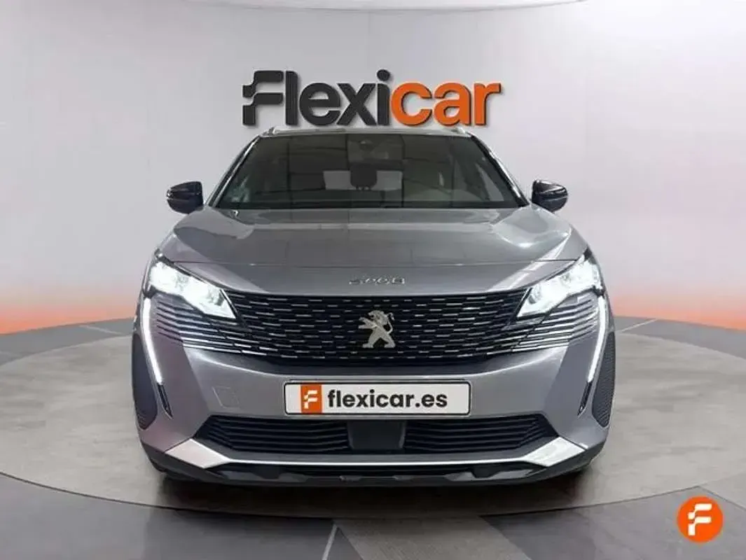 Usado Peugeot 5008 Allure 131 CV (96 kW) 2024 Gris SUV
