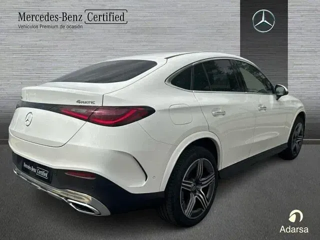 Usado Mercedes GLC300de 333 CV (244 kW) 2025 Blanco Coupe
