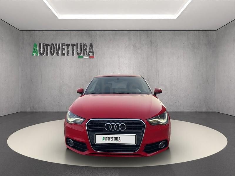 Usado Audi A1 Attraction 105 CV (77 kW) 2011 Rojo Utilitario