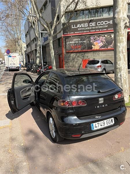 Usado Seat Ibiza Reference 85 HP (62 kW) 2008 Preto Sedan