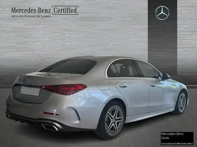 Usado Mercedes C200 163 CV (119 kW) 2023 Plata hightech