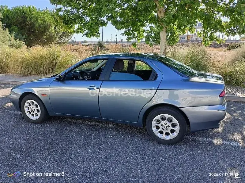 Usado Alfa Romeo 156 Progression 140 CV (102 kW) 2003 Gris / plata Berlina