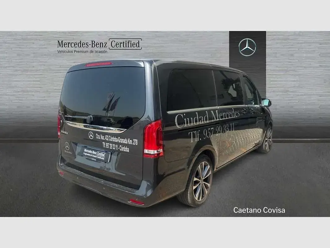Usado Mercedes V220 Avantgarde 163 CV (119 kW) 2025 Gris Monovolumen