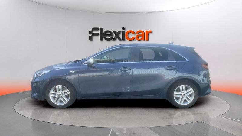 Usado Kia Ceed 120 CV (88 kW) 2019 Gris Utilitario