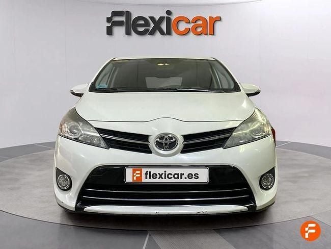 Usado Toyota Verso Comfort 147 CV (108 kW) 2015 Blanco Monovolumen