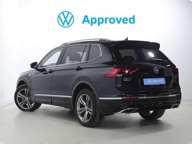 Usado VW Tiguan Allspace Sportline 150 CV (110 kW) 2021 Negro SUV