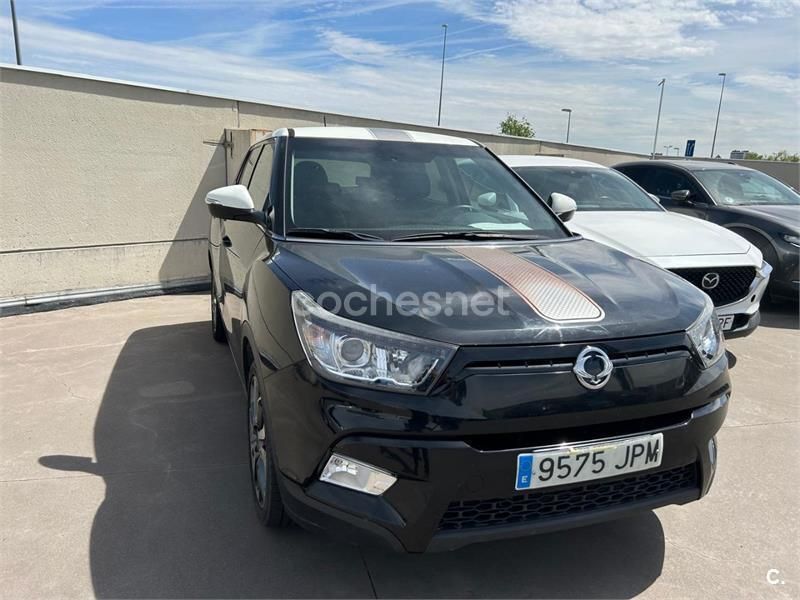 Negro Usado 2016 Ssangyong Tivoli Limited SUV | 10.000 € (Buen precio) - Imagen 1/4