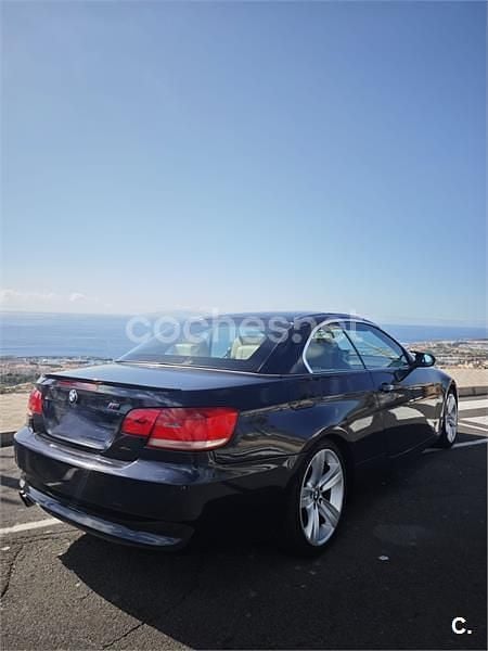 Usado BMW 325 Cabriolet 218 CV (160 kW) 2007 Azul Descapotable