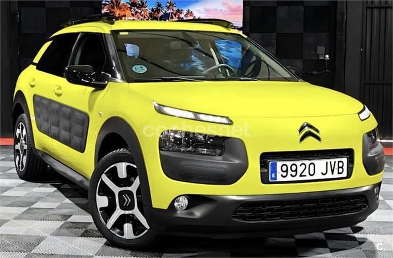 Usado Citroën C4 Feel 110 CV (80 kW) 2016 Verde Berlina