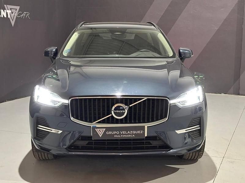 Usado Volvo XC60 Momentum 197 CV (144 kW) 2022 Azul SUV