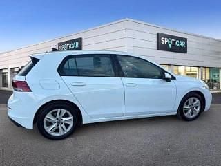 Usado VW Golf VIII 110 CV (80 kW) 2021 Blanco Berlina
