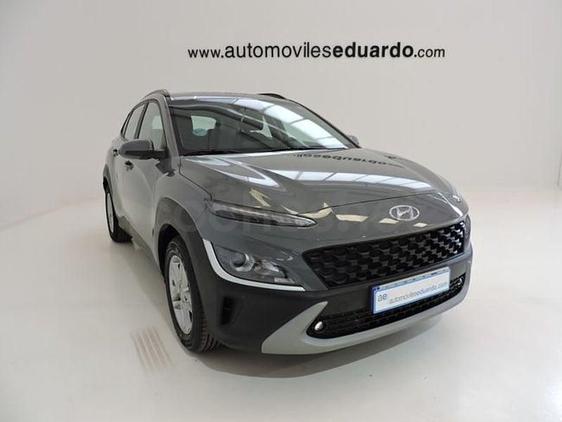 Usado Hyundai Kona 120 CV (88 kW) 2021 Gris / plata SUV