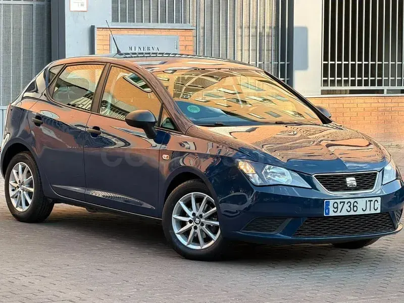 Usado Seat Ibiza CONNECT 75 CV (55 kW) 2016 Azul Berlina