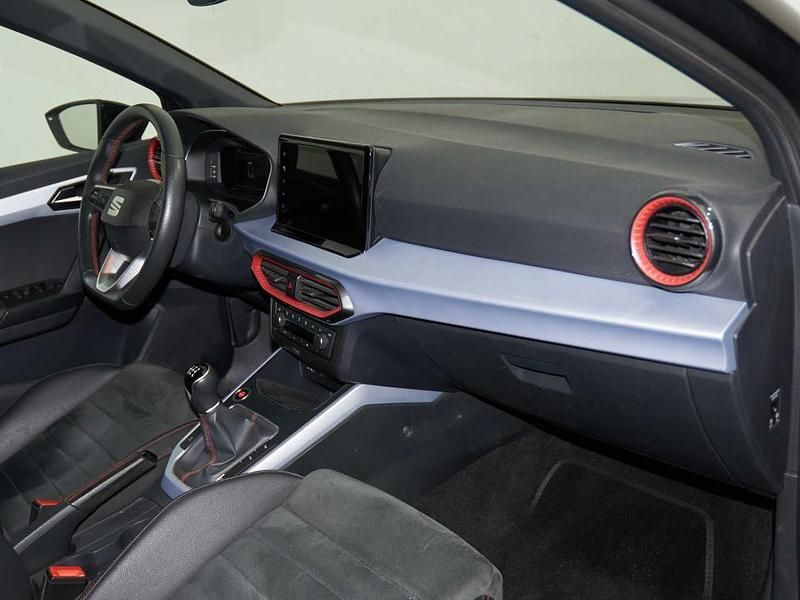 Usado Seat Arona FR 110 CV (80 kW) 2022 Azul SUV