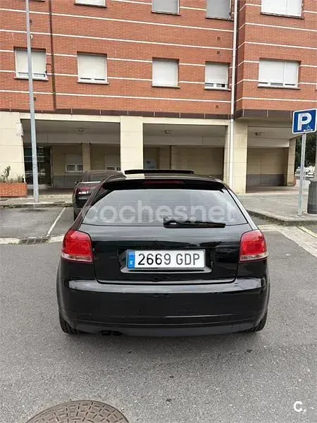 Usado Audi A3 Attraction 140 CV (102 kW) 2008 Negro Utilitario