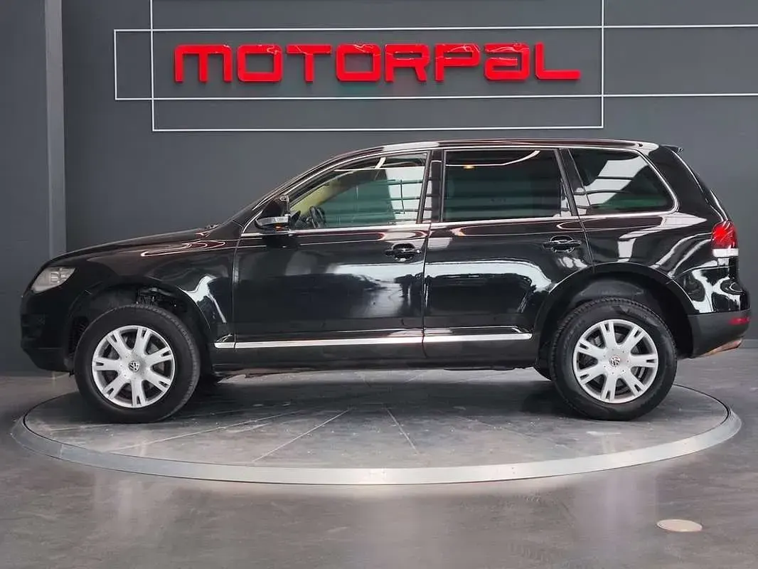 Usado VW Touareg 240 CV (176 kW) 2007 Negro SUV
