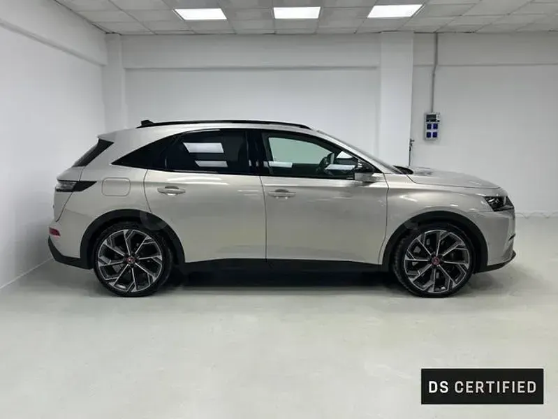 Usado DS Automobiles DS7 Crossback Performance 360 CV (264 kW) 2024 Gris / plata SUV