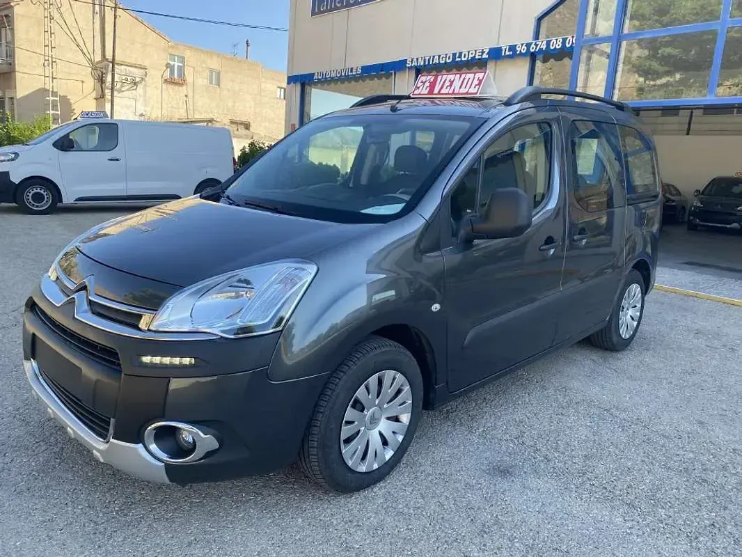 Usado Citroën e-Berlingo Seduction 92 CV (67 kW) 2015 Gris Monovolumen