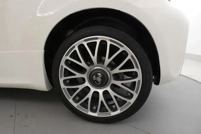 Usado Abarth 595 145 CV (106 kW) 2021 Blanco Berlina