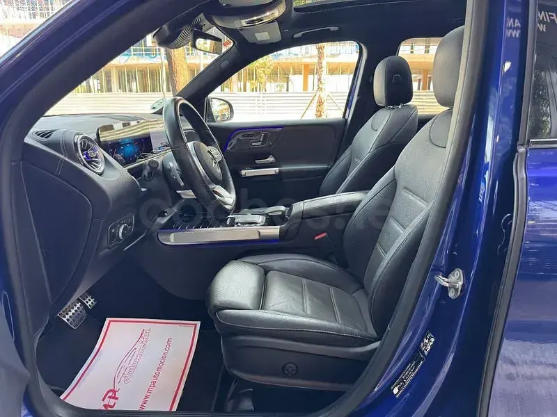 Usado Mercedes GLB220 190 CV (139 kW) 2022 Azul SUV