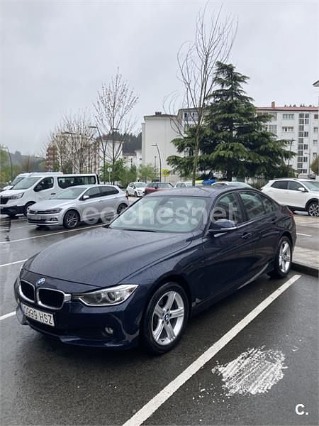 Usado BMW 318 143 CV (105 kW) 2013 Azul Berlina