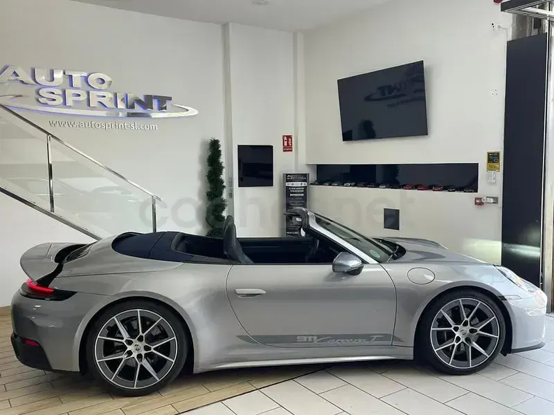 Usado Porsche 911 Carrera Cabriolet 394 CV (289 kW) 2025 Gris / plata Descapotable