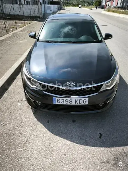 Usado Kia Optima 141 CV (103 kW) 2017 Negro Berlina