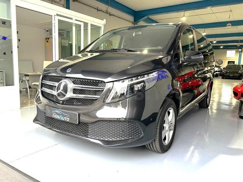 Usado Mercedes V220 Style 163 CV (119 kW) 2024 Gris / plata Monovolumen