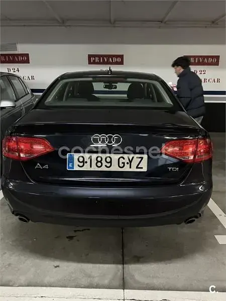 Usado Audi A4 190 CV (139 kW) 2010 Azul Berlina