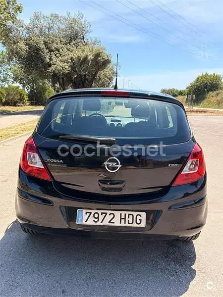 Usado Opel Corsa 95 CV (69 kW) 2011 Negro Utilitario