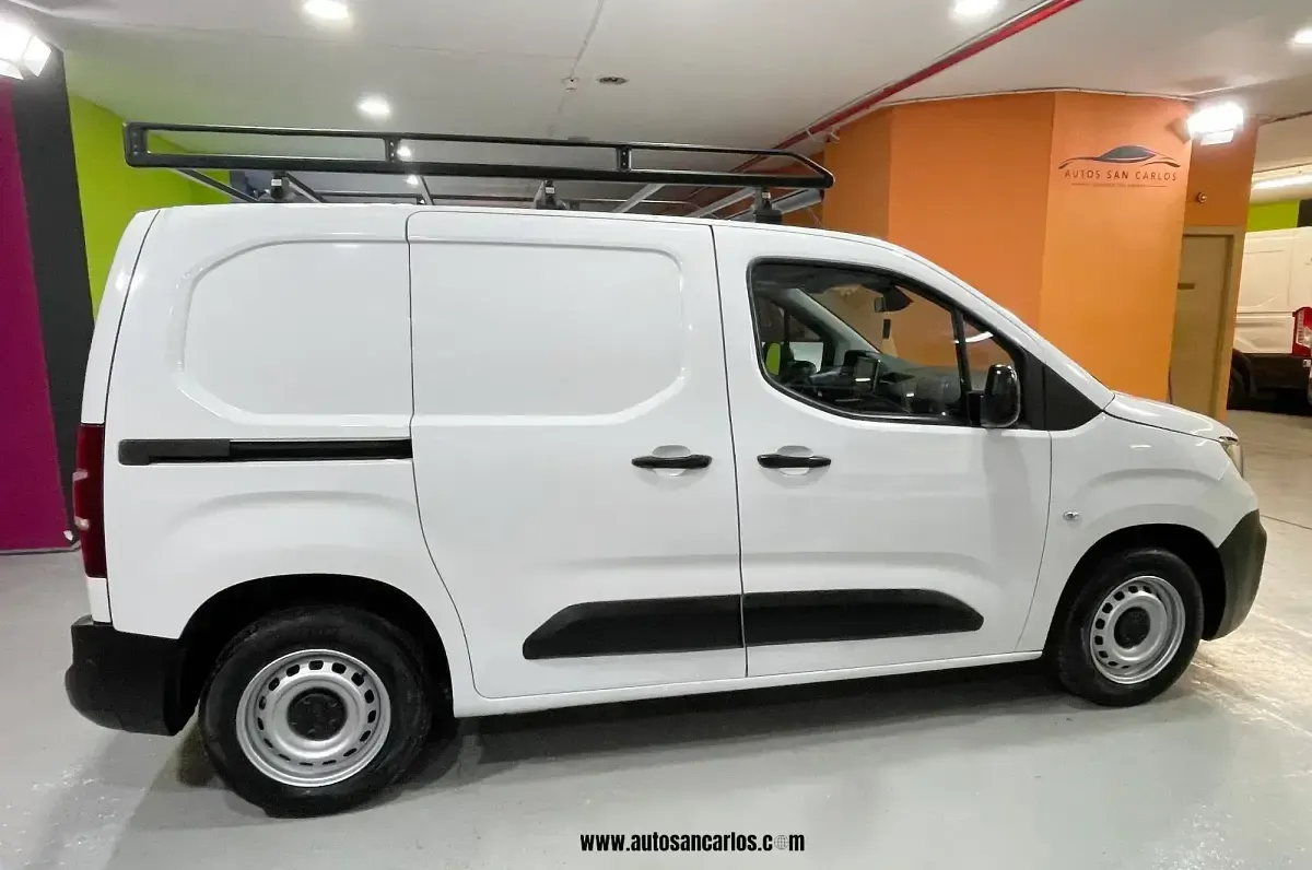 Usado Peugeot Partner 100 CV (73 kW) 2020 Blanco Monovolumen