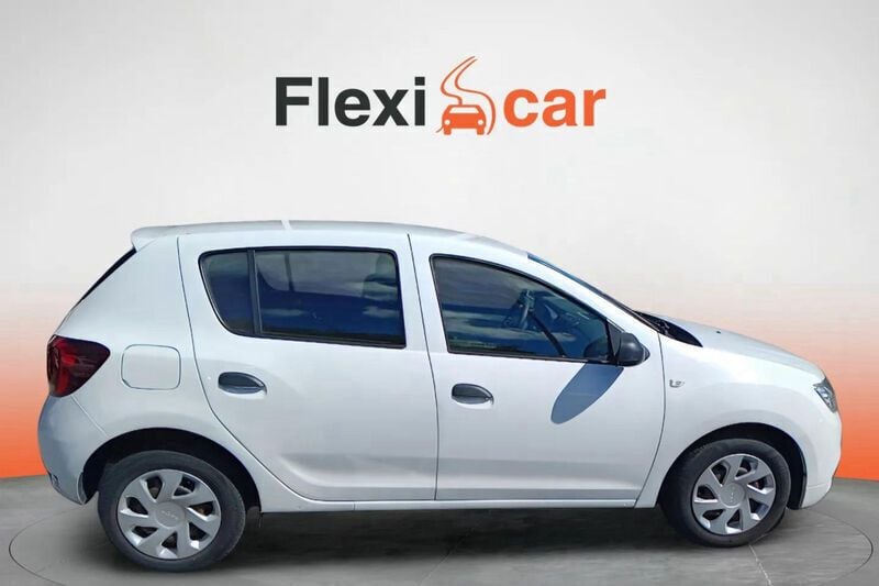 Usado Dacia Sandero Essentiel 73 CV (53 kW) 2019 Blanco Utilitario