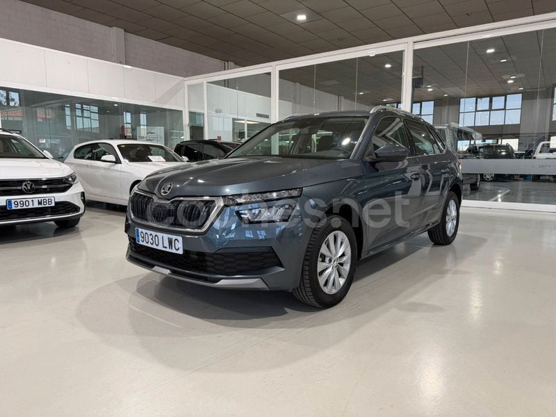 Gris / plata Usado 2022 Skoda Kamiq Ambition SUV | 17.990 € (Precio justo) - Imagen 1/4