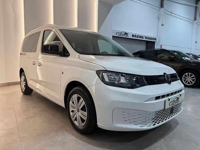 Begagnad VW Caddy Maxi 102 HK (75 kW) 2023 Vit Minibuss