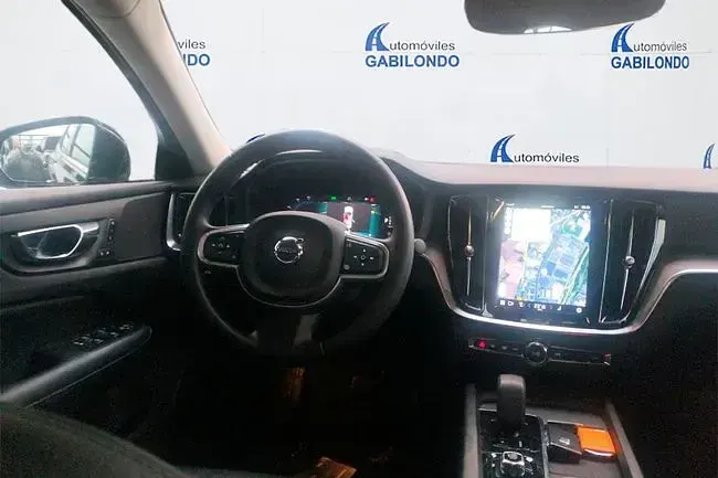 Usado Volvo S60 Core 197 CV (144 kW) 2022 Negro Berlina