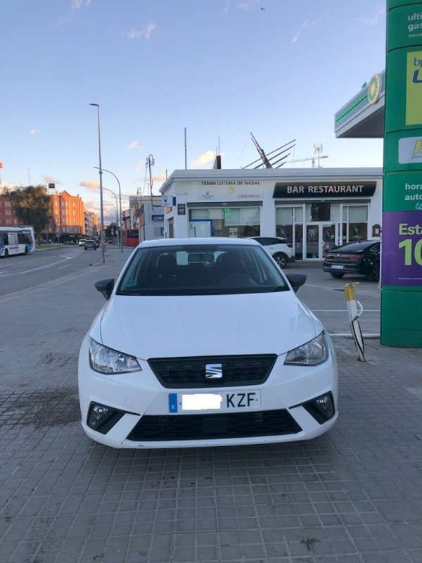 Blanco Usado 2019 Seat Ibiza Reference Utilitario | 11.500 € (Precio justo) - Imagen 1/4