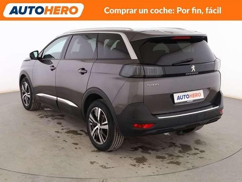 Usado Peugeot 5008 Allure 131 CV (96 kW) 2020 Gris SUV