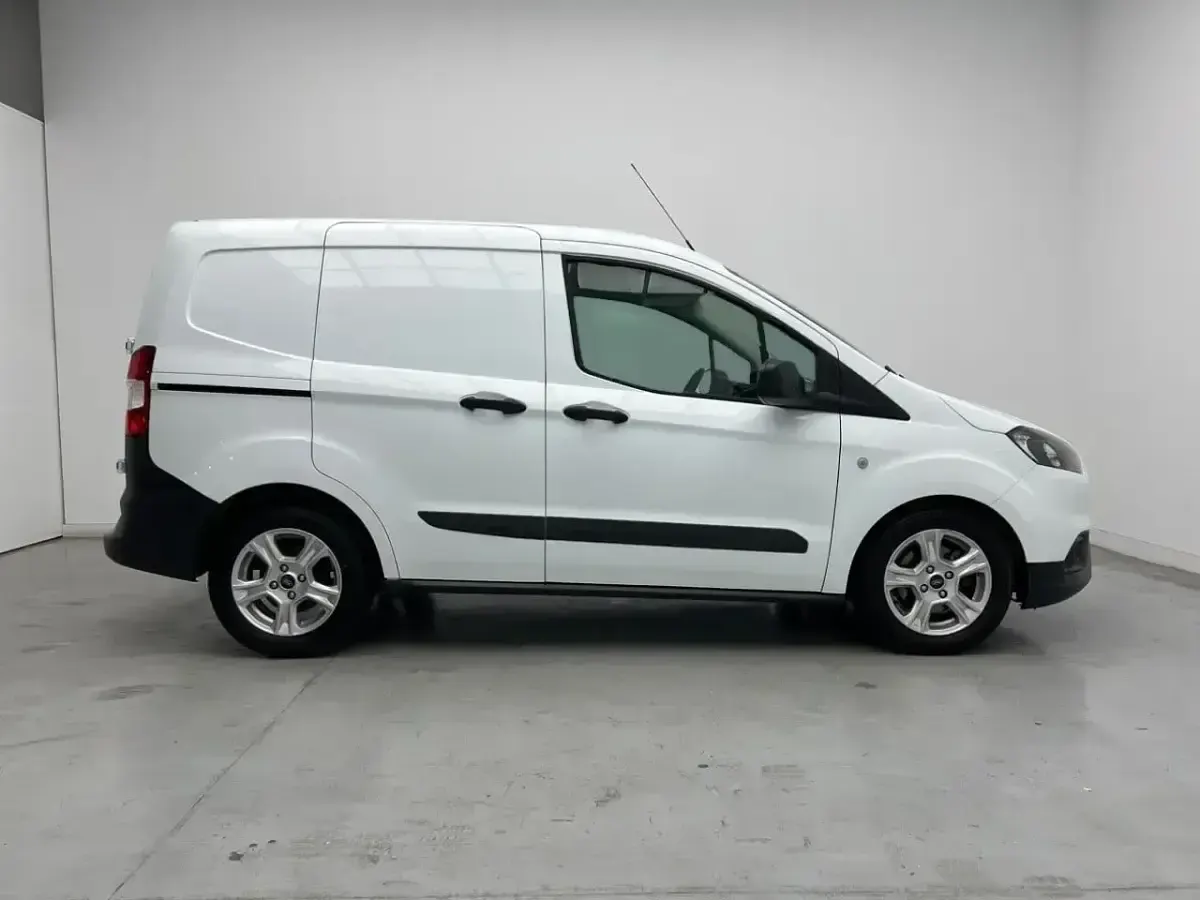 Usado Ford Transit Trend 101 CV (74 kW) 2023 Blanco Van
