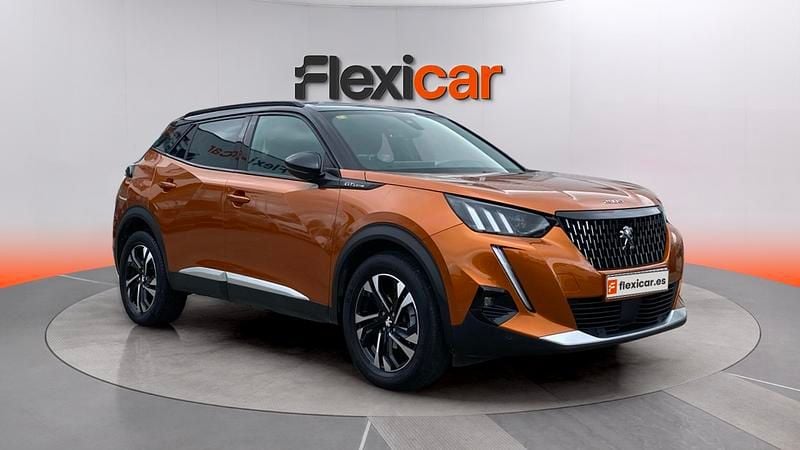 Usado Peugeot 2008 GT-line 131 CV (96 kW) 2020 Naranja SUV