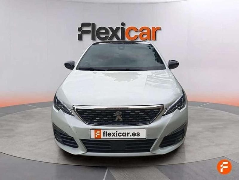 Usado Peugeot 308 GT 131 CV (96 kW) 2021 Blanco Utilitario