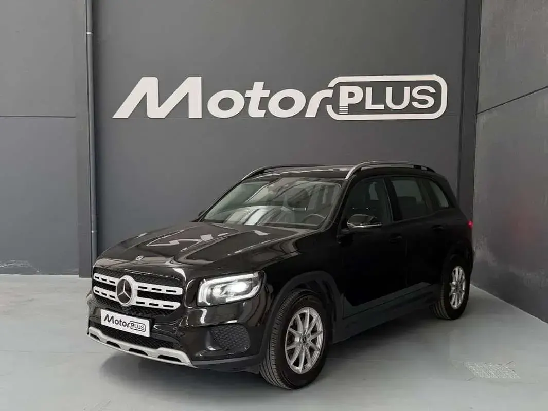 Usado Mercedes GLB200 150 CV (110 kW) 2020 Negro SUV