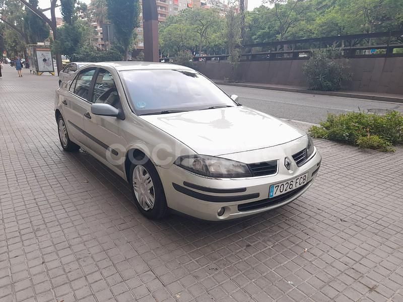 Marrón Usado 2006 Renault Laguna II Authentique Berlina | 2990 € (Un poco caro) - Imagen 1/4